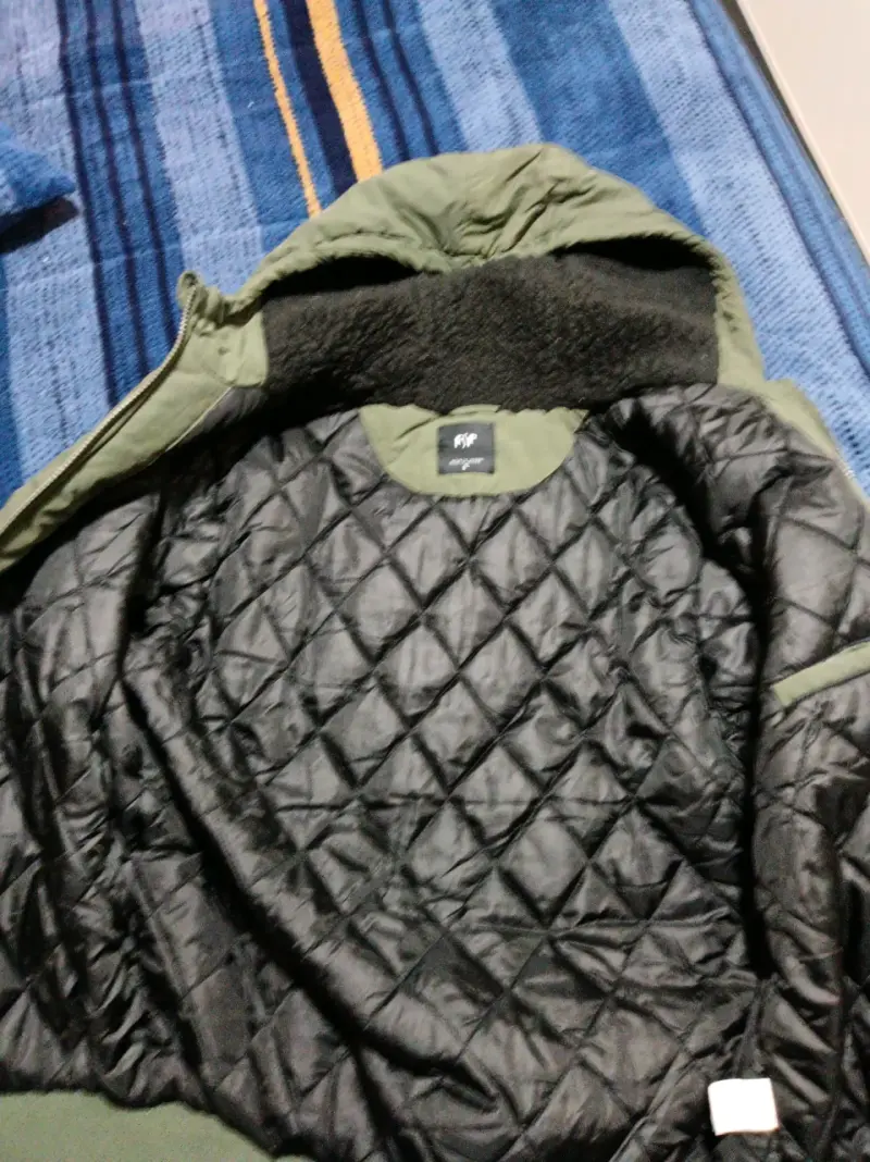 Parka verde con capucha - 3