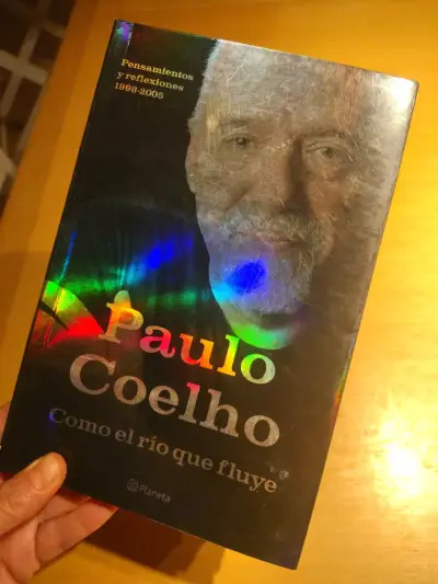 Libro 'Como el río que fluye' de Paulo Coelho - miniatura 1
