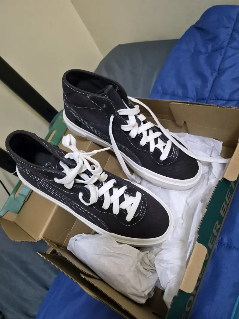 Zapatillas negras con cordones - 5