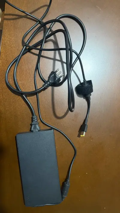 Cargador de computadora 300W - miniatura 2
