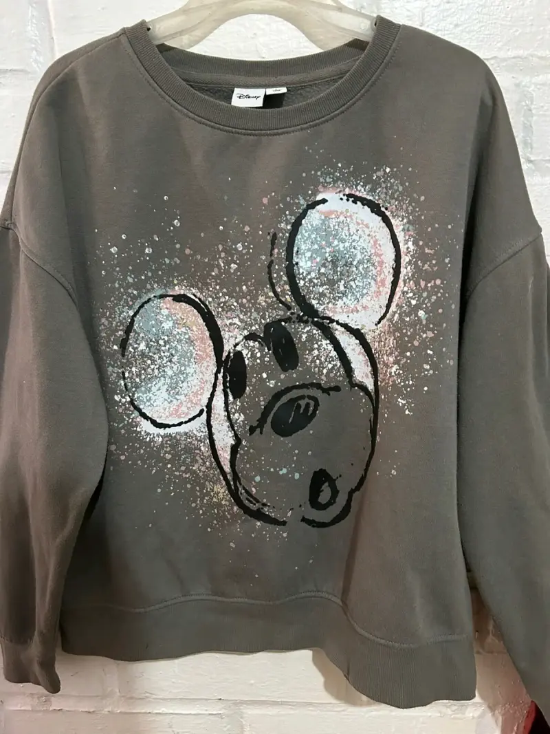 Polerón Disney gris estampado