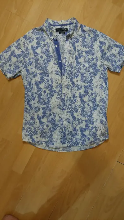 Camisa estampada azul y blanco - miniatura 1