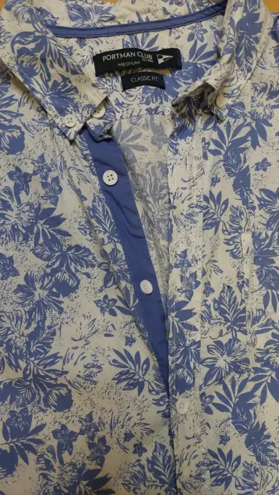 Camisa estampada azul y blanco - miniatura 2