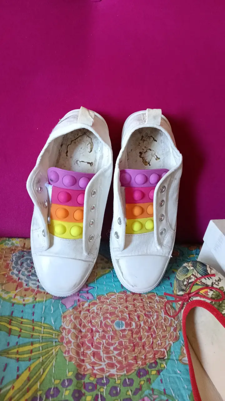 Zapatillas blancas sin cordones