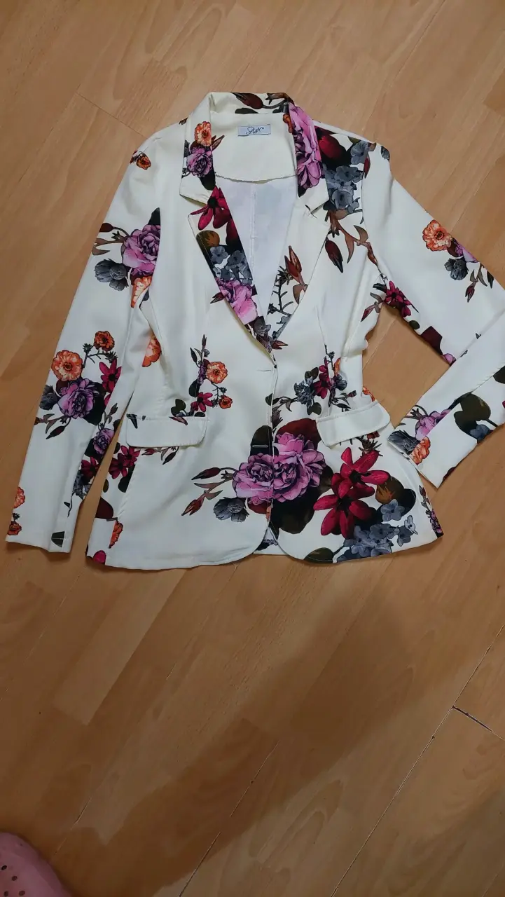 Blazer estampado floral blanco