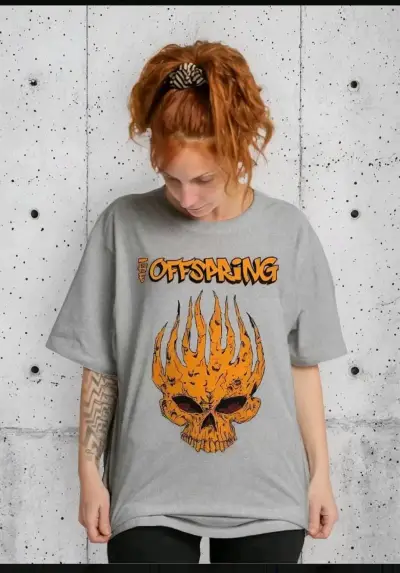 Polera Offspring gris con estampado - miniatura 1