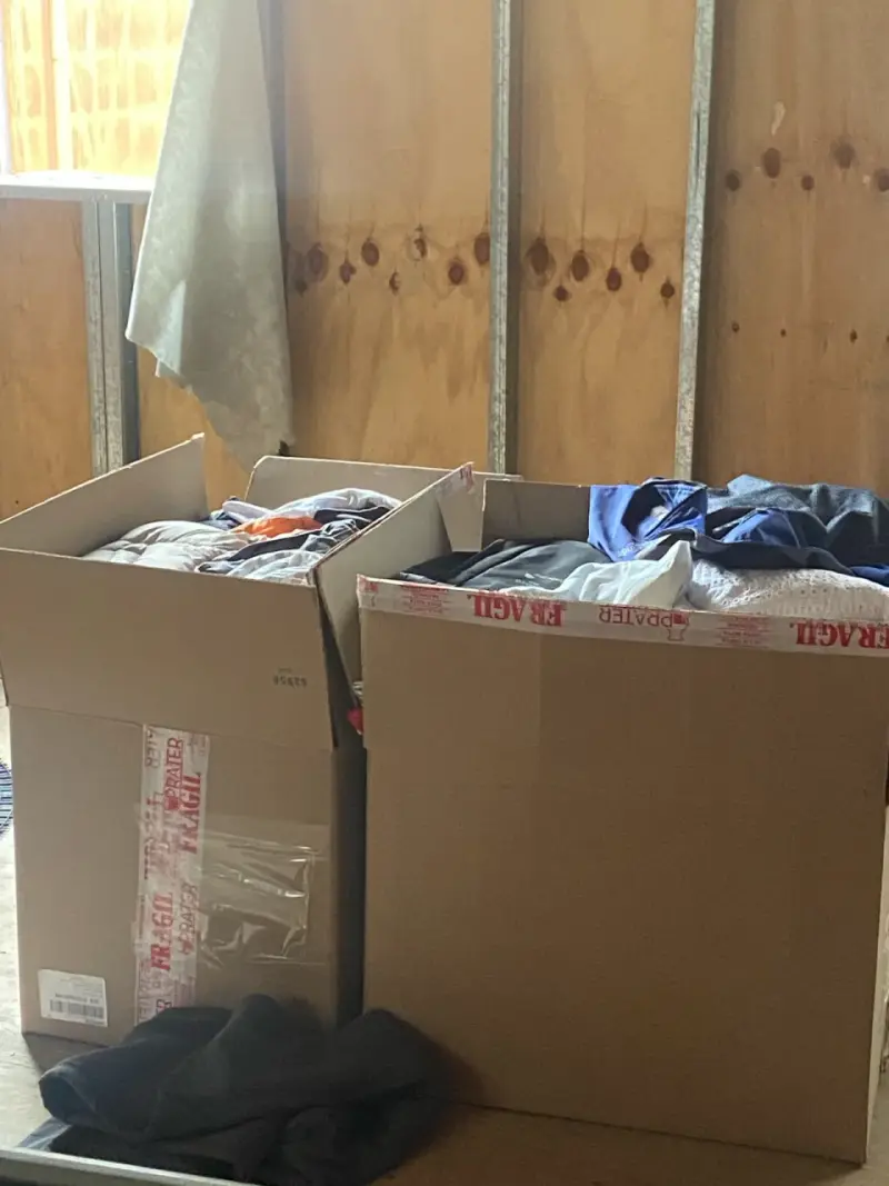 caja de ropa