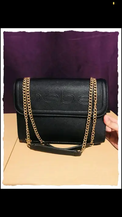 Cartera negra con cadena dorada - miniatura 3