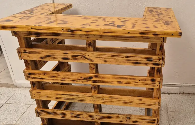 Barra rústica de madera reciclada - 1