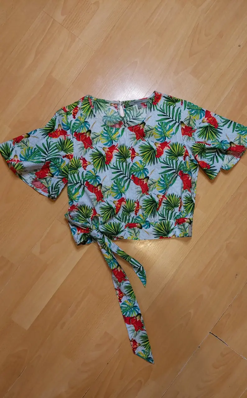 Blusa estampado tropical multicolor - 1