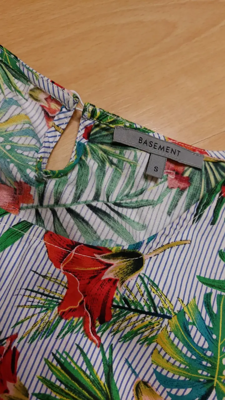 Blusa estampado tropical multicolor - 3