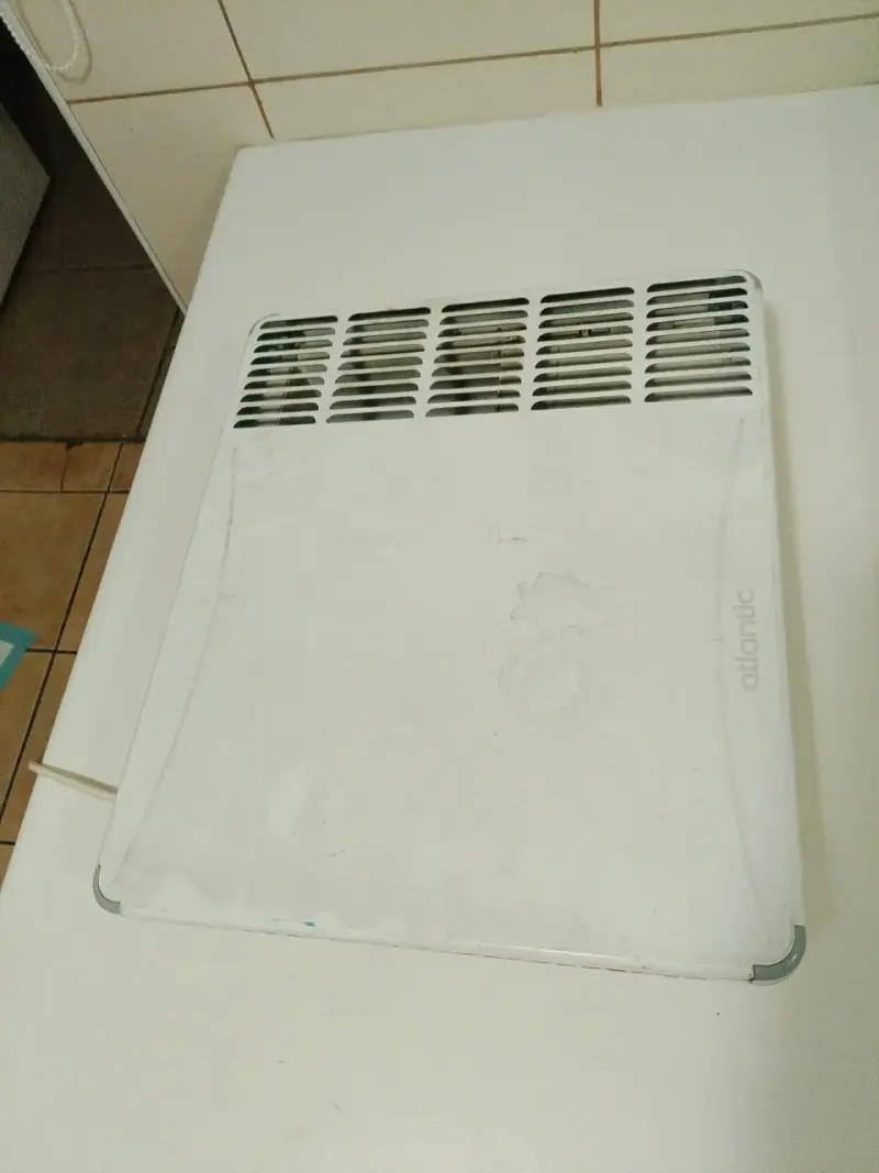 Calefactor eléctrico de pared - 1