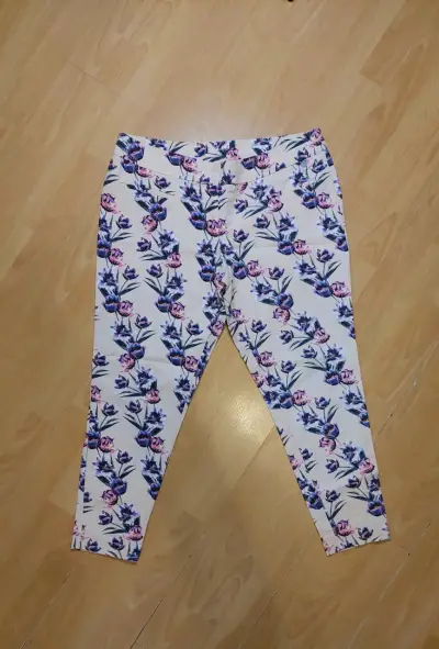 Leggings con estampado floral - miniatura 1