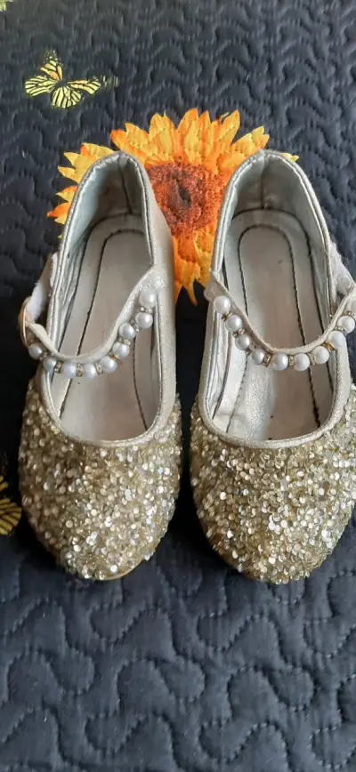 Zapatillas y zapatos  princesa - miniatura 2