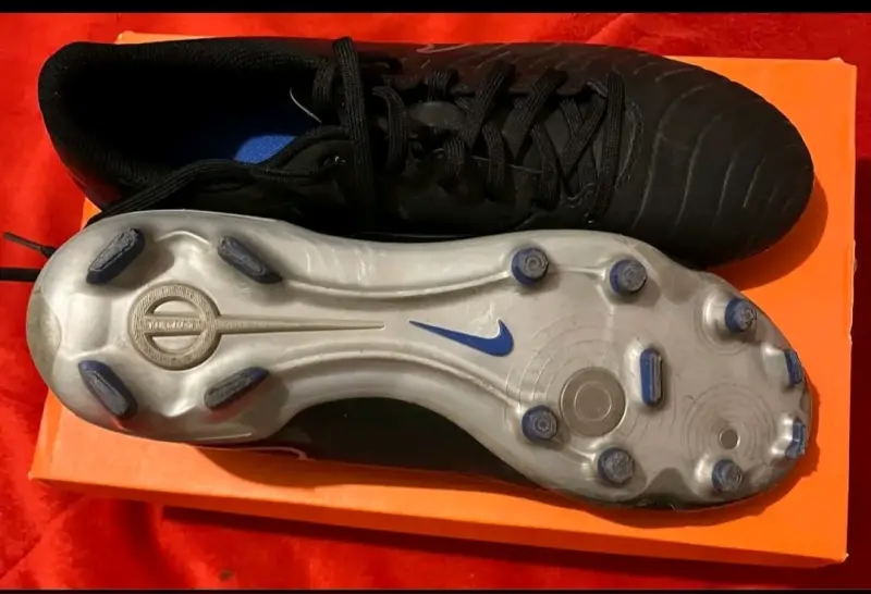 Zapatillas de fútbol rojas - 5
