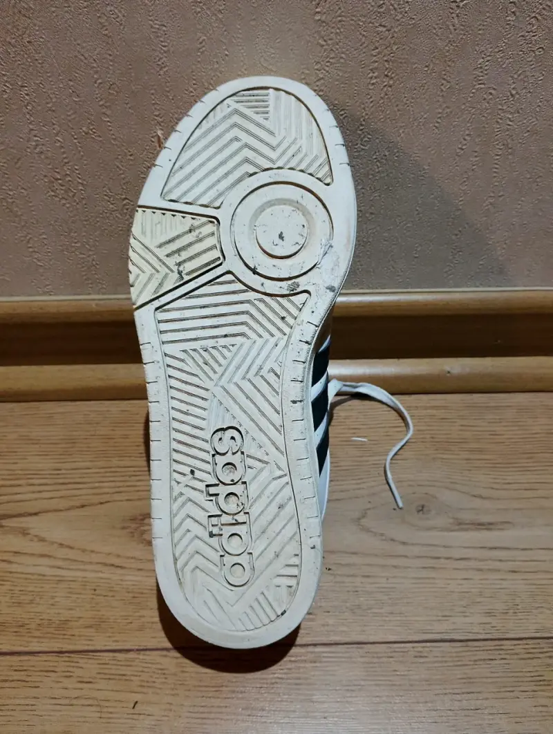 Zapatillas deportivas blancas con negro - 5