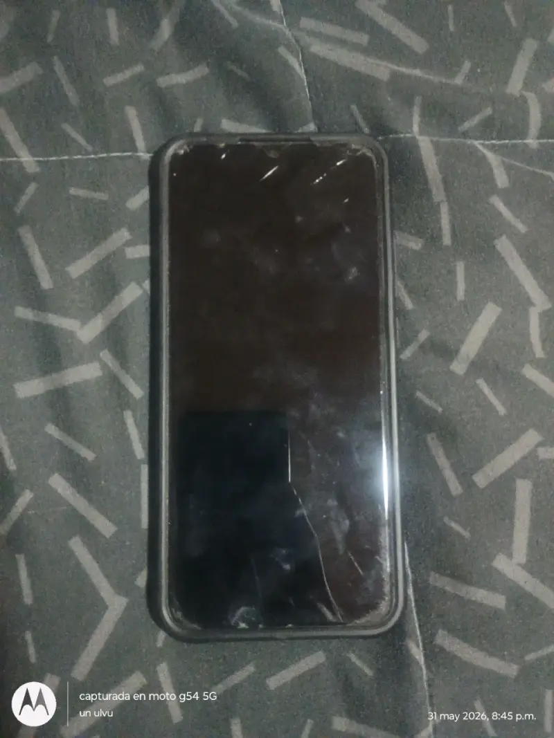 Teléfono celular con carcasa - 1