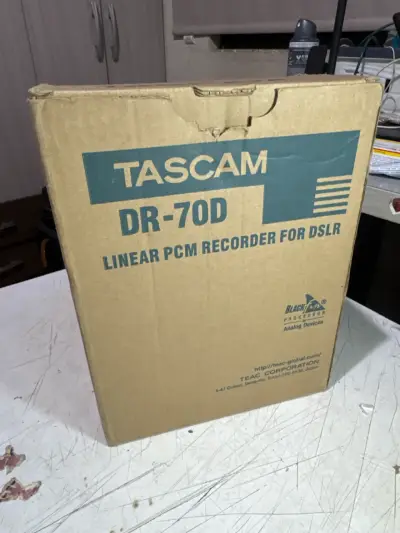 Grabadora Tascam DR-70D - miniatura 4