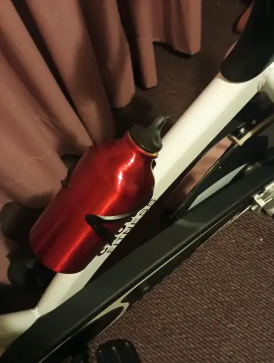Bicicleta estática de fitness - miniatura 3