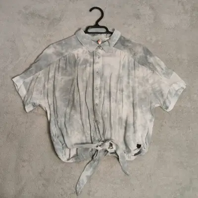 Blusa tie-dye gris claro - miniatura 1