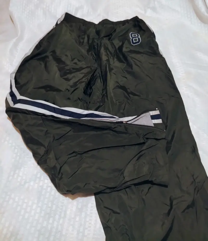 Pantalón deportivo verde musgo - 2