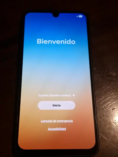 Teléfono inteligente pantalla grande - miniatura 1