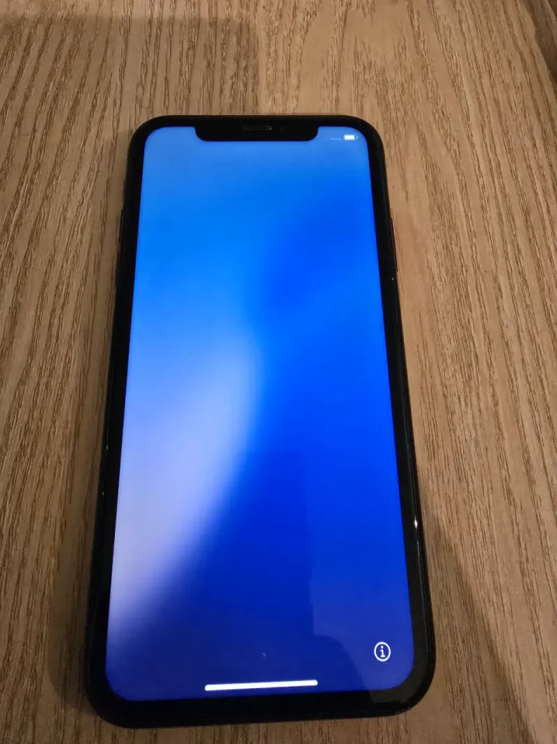 iPhone Xr en buen estado - 2