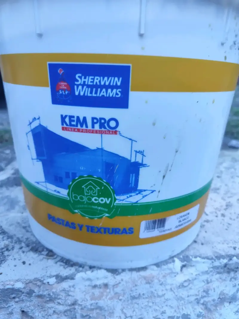 Balde de pintura Sherwin Williams - 1
