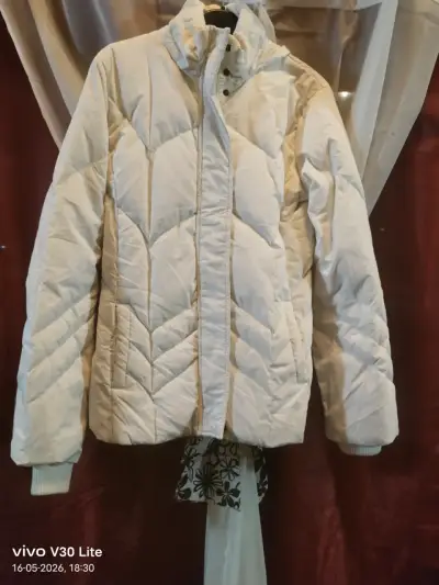 Chaqueta de invierno blanca - miniatura 1