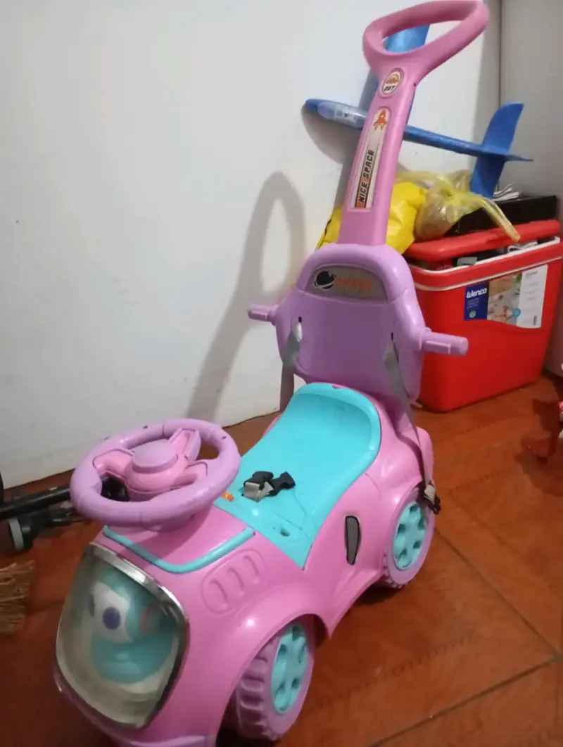 Auto correpasillos infantil rosa - 3