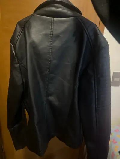 Chaqueta negra básica talla m - miniatura 2