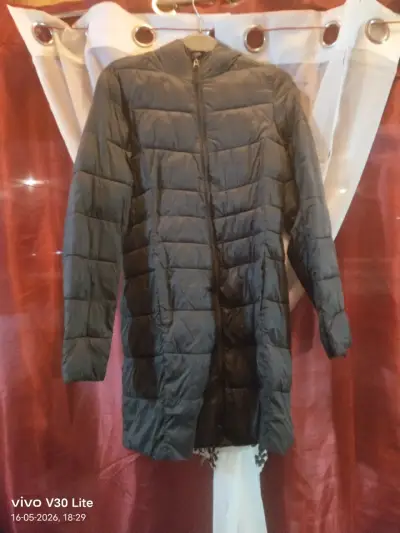 Parka acolchada negra - miniatura 2