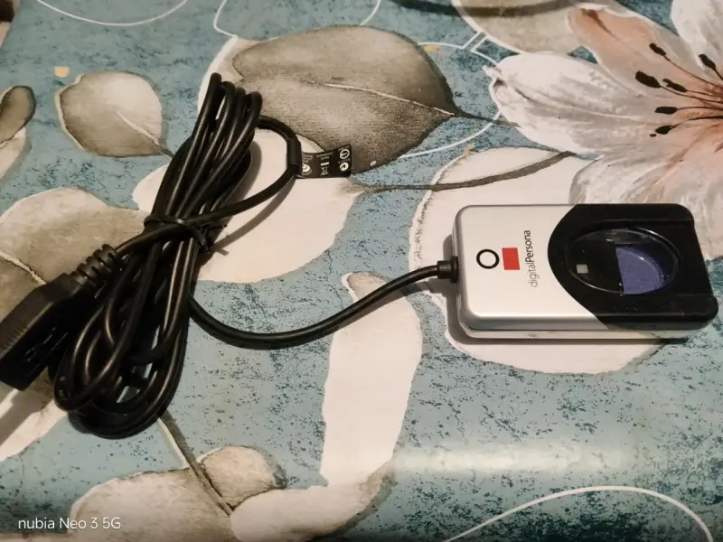 Lector de huellas DigitalPersona USB - 1