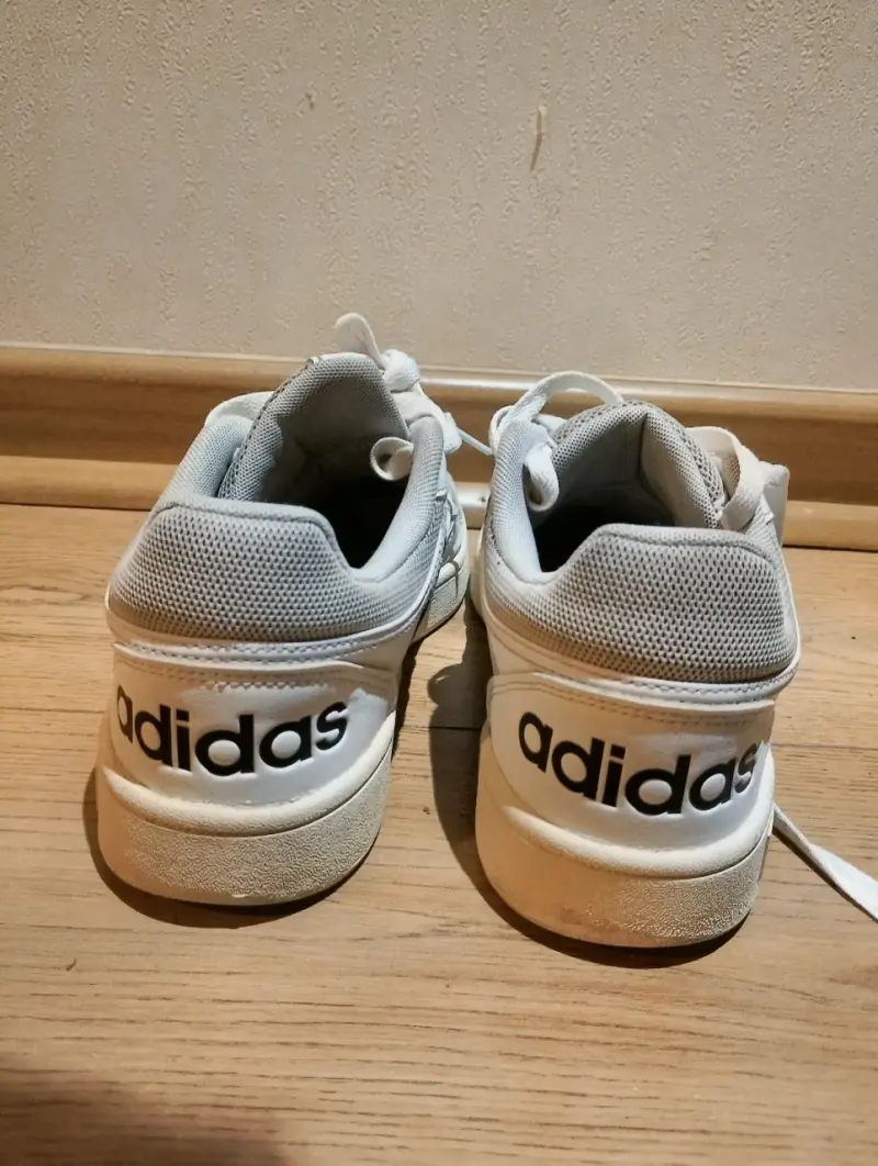 zapatillas blancas Adidas - 4