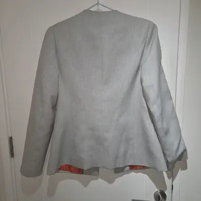 Blazer gris elegante de mujer - miniatura 2