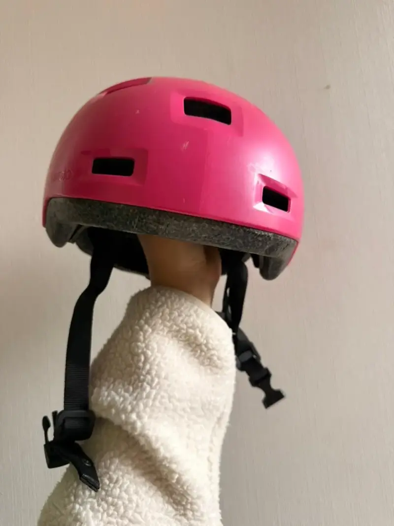 Casco de bicicleta rosa - 1