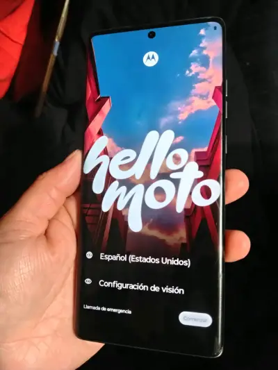 Celular Motorola con cámara 50MP - miniatura 2
