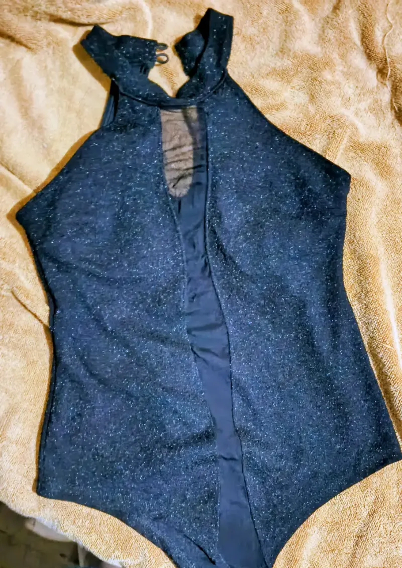 Enterito negro brillante - 2