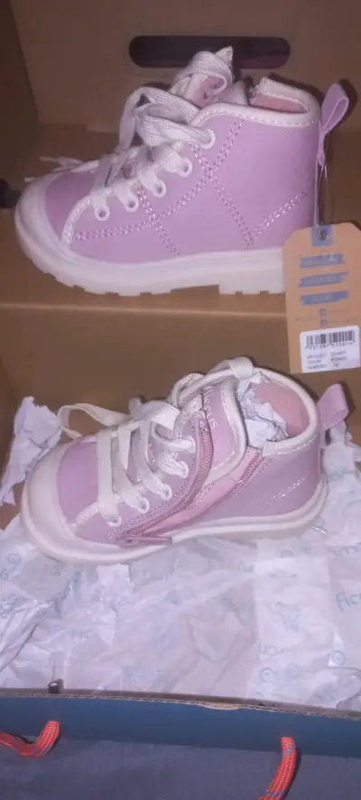 Zapatillas rosadas para niña.Marca Ficus T22 - miniatura 1