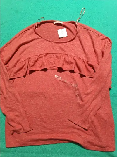 Polera manga larga coral  con volantes - miniatura 1