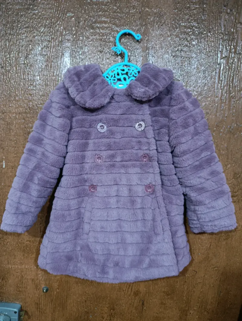 Abrigo infantil morado limonada