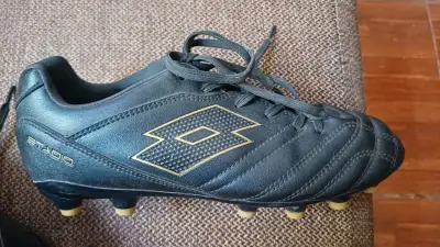 Zapatos de fútbol negros Lotto - miniatura 6