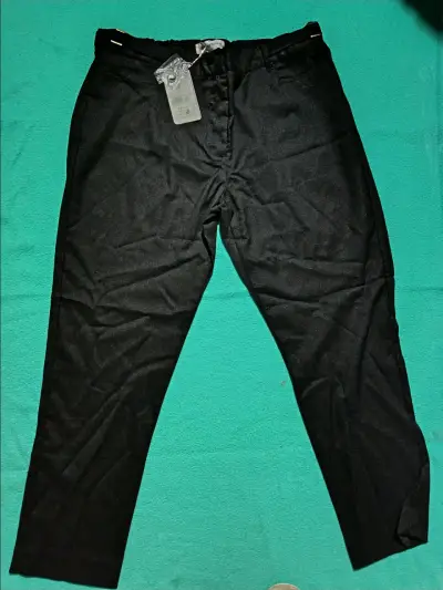 Pantalones de vestir negros nuevos - miniatura 1
