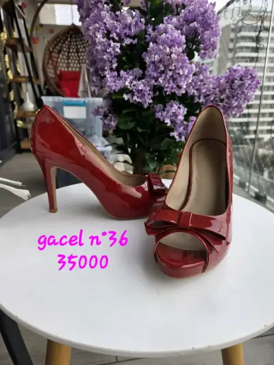 Zapatos de taco medio negros - miniatura 2