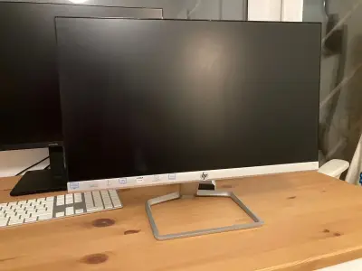 Monitor HP 23 pulgadas - miniatura 1