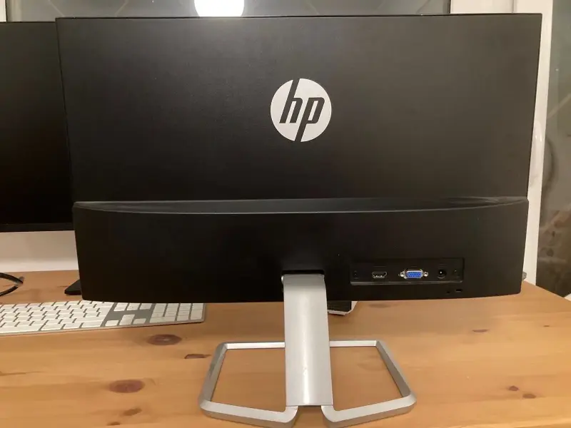 Monitor HP 23 pulgadas - 2