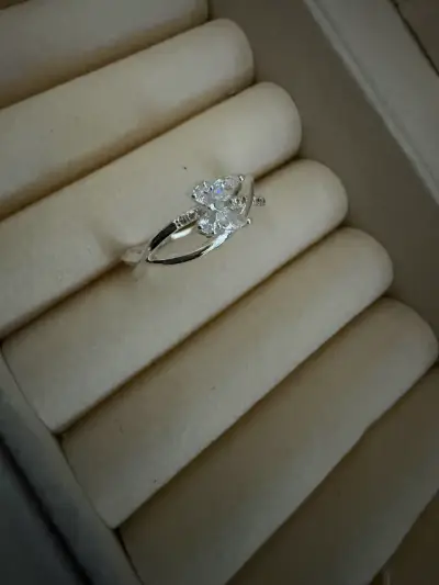 Anillo de plata con circonitas talla 9 - miniatura 1