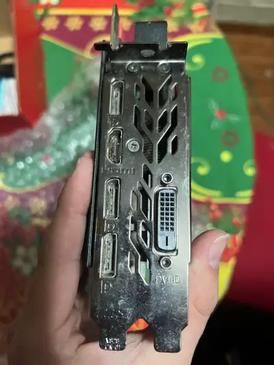 Tarjeta gráfica MSI gaming GTX 1070 ti - miniatura 2