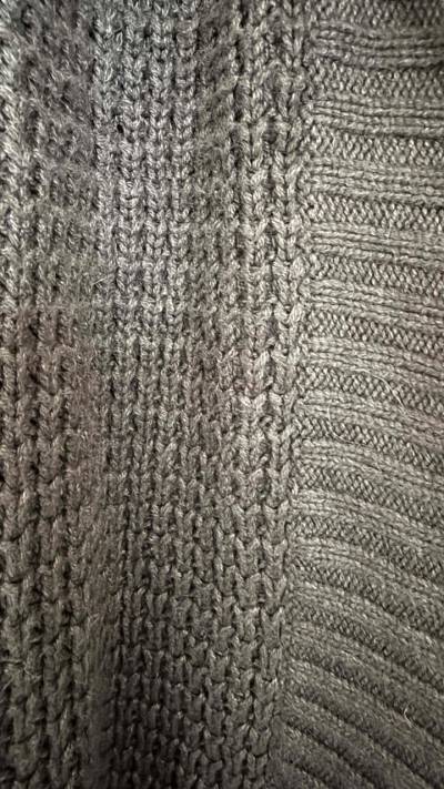 Cárdigan gris con cuello de piel Old Navy - miniatura 4