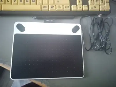 Tableta gráfica Wacom Intuos Draw - miniatura 2